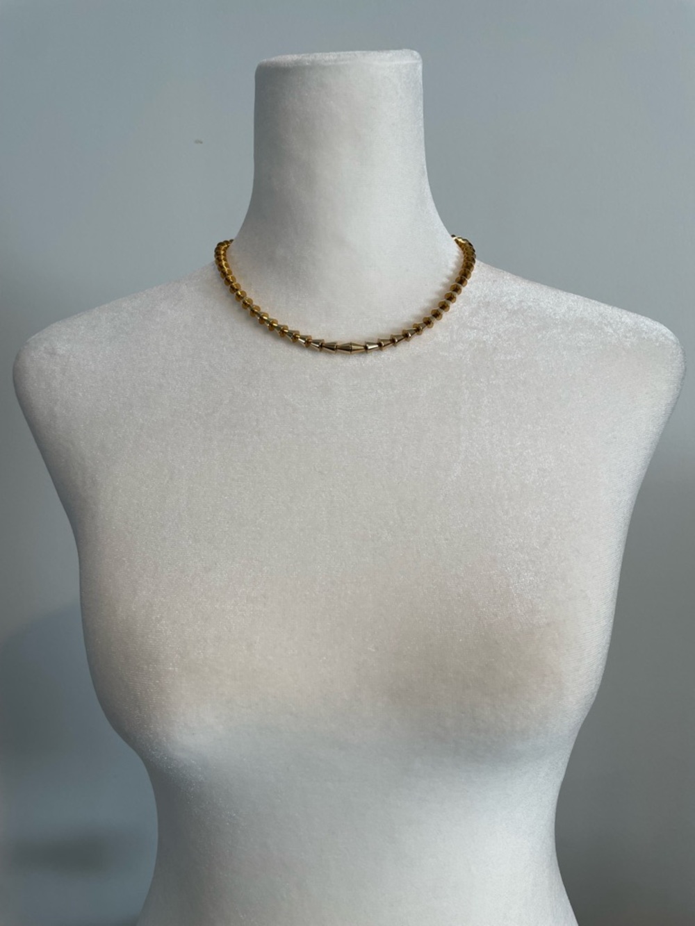 Vintage 80s Napier Bicone/Cone-Shaped Beads Collar Necklace